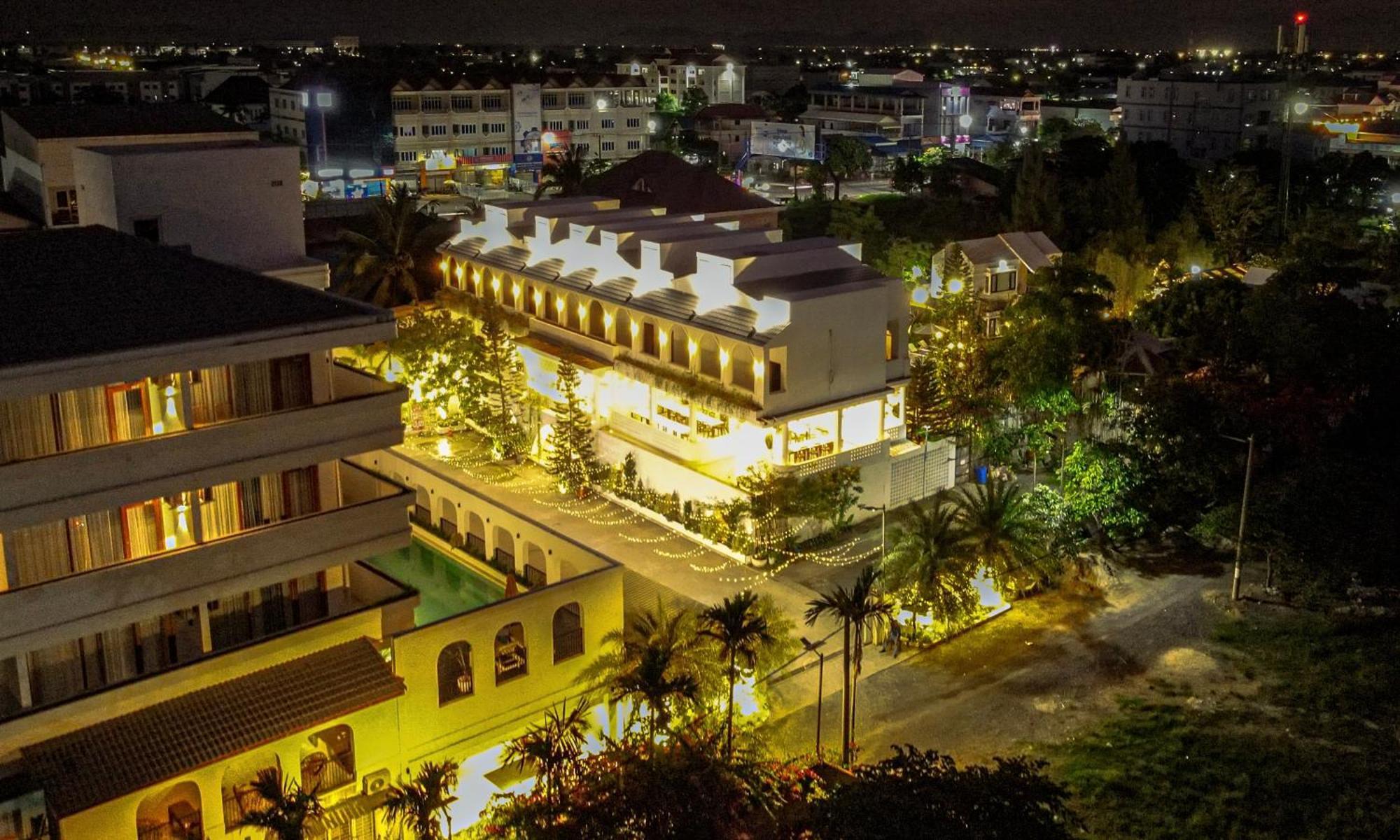 Montagne Residence Kampot Exterior photo